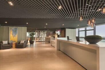 هتل Hyatt Place Shenzhen Airport