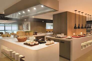 هتل Hyatt Place Shenzhen Airport