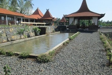 هتل Kampoeng Joglo Ijen Banyuwangi