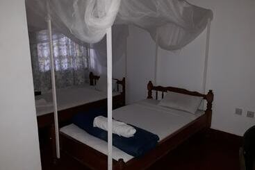 هتل Kilimanjaro Safaris Lodge