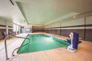 هتل La Quinta By Wyndham Kingman