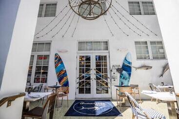 Oceanside Hotel And Suites