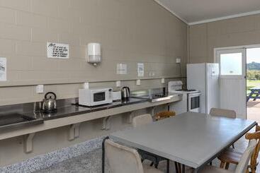 هتل Waitangi Holiday Park