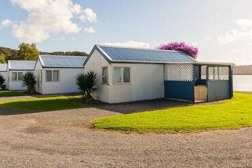 هتل Waitangi Holiday Park