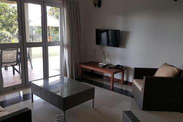 پانسیون Bambous River Lodge