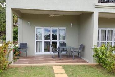پانسیون Bambous River Lodge