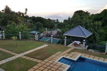 پانسیون Bambous River Lodge