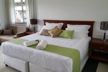 پانسیون Bambous River Lodge