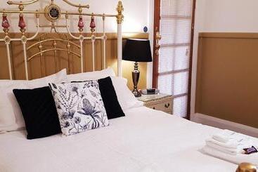 膳宿费 Coppers Hill Private Accommodation