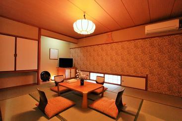 ریوکان Misasa Onsen Toenkan