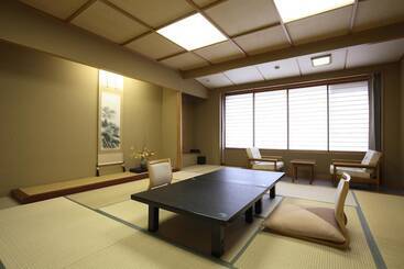 ریوکان Shisuikaku Toufuya