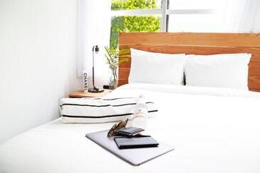 The Meridian Hotel Miami Beach