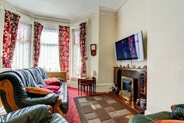 Waverley House Apartments