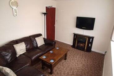Waverley House Apartments