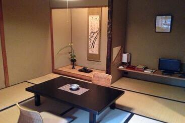 Yoyokaku Ryokan