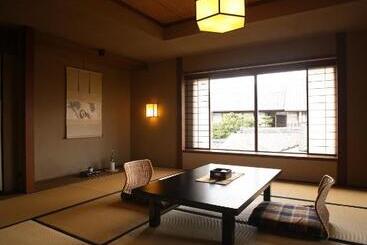 Yoyokaku Ryokan