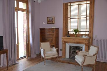 تختخواب و صبحانه Guesthouse La Mascotte