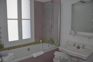 تختخواب و صبحانه Guesthouse La Mascotte