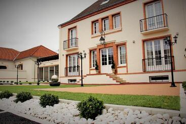 تختخواب و صبحانه Villa Louis Victor