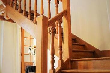 تختخواب و صبحانه Villa Louis Victor