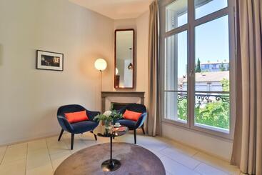 تختخواب و صبحانه Villa Meridia