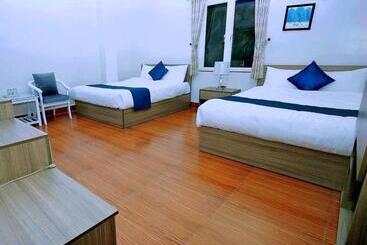 Catba Central Hotel 2