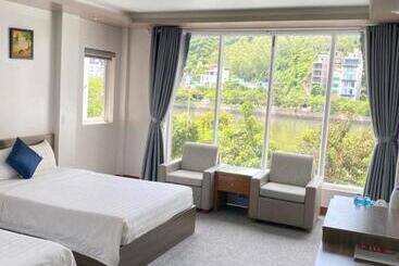 Catba Central Hotel 2