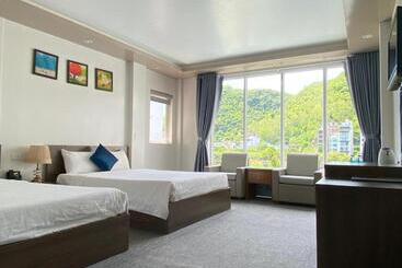 Catba Central Hotel 2