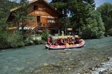 فندق Chalet Des Touristes