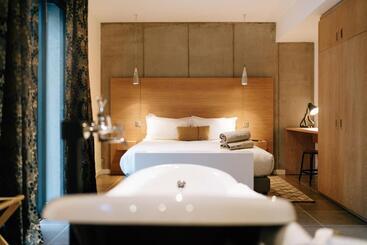 هتل Citta Di Lume Suites & Lofts