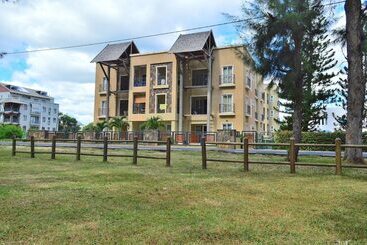 Paradya Beach Apartments