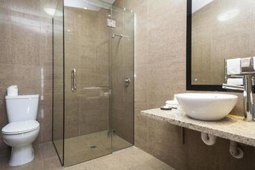 315 Euro Motel And Serviced Apartments