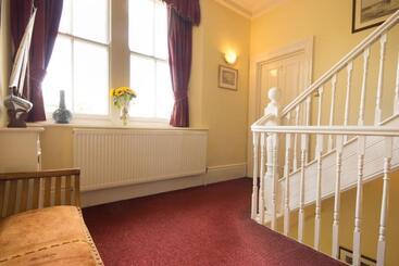 9 Green Lane Bed And Breakfast