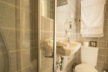 9 Green Lane Bed And Breakfast