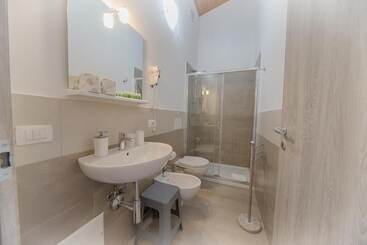 تختخواب و صبحانه Casa Lucia