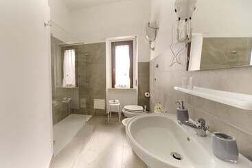 تختخواب و صبحانه Casa Lucia