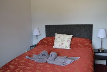 تختخواب و صبحانه Stansted Lodge