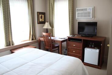 تختخواب و صبحانه The Sonata Inn