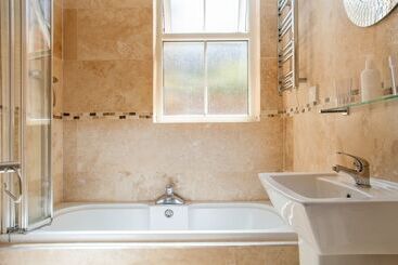Bootham Apartment 32   Free Parking   Five Minute Walk To York Minster