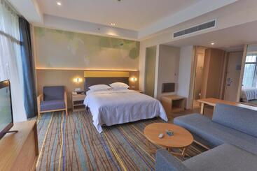 هتل Holiday Inn Express Emei Mountain, An Ihg