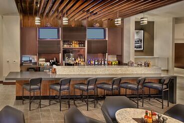 هتل Hyatt Place State College