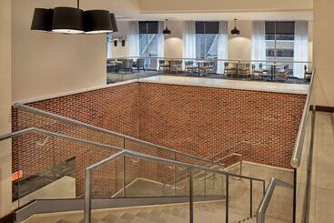 هتل Hyatt Place State College