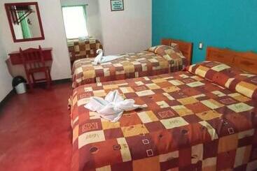 هتل Lirice Colonial