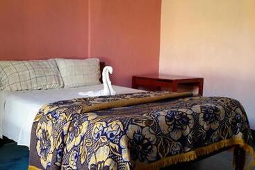 هتل Lirice Colonial