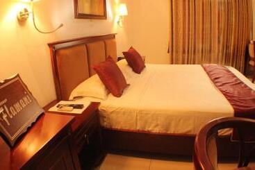 هتل Residence Flamani