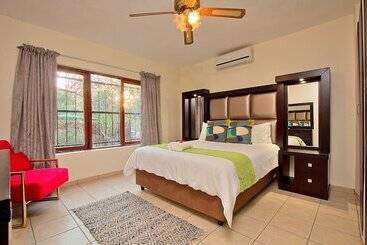 Otel Royale Marlothi Safari Lodge