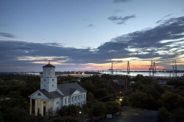 هتل The Dewberry Charleston