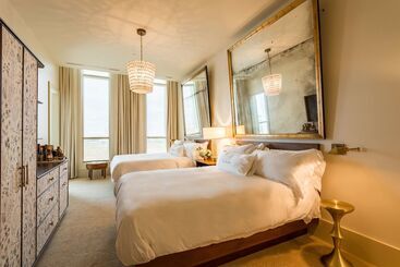 هتل The Dewberry Charleston
