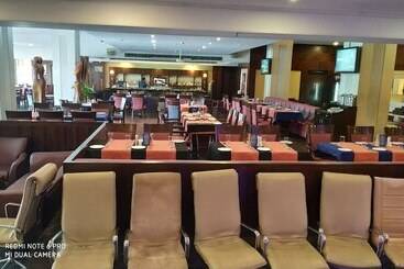 هتل Western Court Panchkula