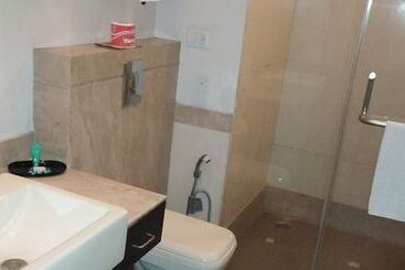 هتل Western Court Panchkula